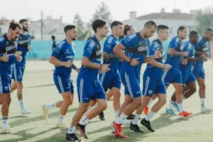 Ανόρθωση... για την ομαδικότητα 