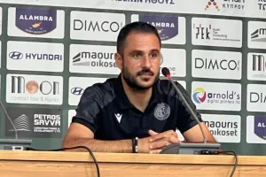 "Κάποια άτομα πρέπει να σεβαστούν περισσότερο την ομάδα μας"