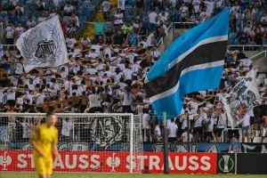 ΘΥΡΑ 1: "Δείξτε όλοι ψυχραιμία και κατανόηση"
