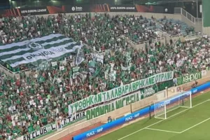 Εντυπωσιακή υποδοχή/“Υψώθηκαν τα λάβαρα, βρήκανε ουρανό"