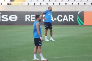 ΦΩΤΟΣ/Το μάθημα από τον Καταλά και οι παρόντες στην προπόνηση