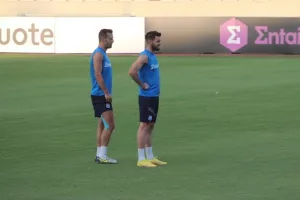 ΦΩΤΟΣ/Το μάθημα από τον Καταλά και οι παρόντες στην προπόνηση