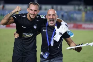 Πάφος FC - AEK: Ο Ζάιρο... εκτόξευσε τους Παφίτες στην κορυφή! (φώτος)