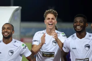 Πάφος FC - AEK: Ο Ζάιρο... εκτόξευσε τους Παφίτες στην κορυφή! (φώτος)