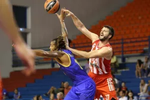 Ο Ερ.Αστέρας νίκησε... στον πόντο το Περιστέρι (φώτος)