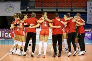 Ήττα για τα κορίτσια μας από την Ουγγαρία (φώτος)