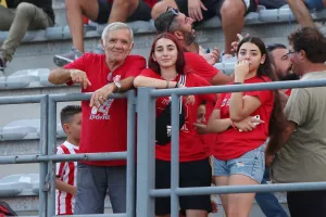 (Φωτορεπορτάζ) Ο κόσμος στο "Στάδιο Αμμόχωστος"