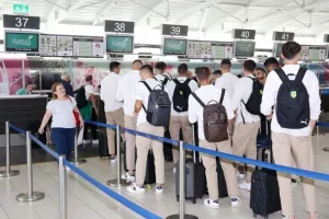 Η ΑΕΚ στο αεροδρόμιο/ Μέσα ο Ροσάλες (Φώτος)