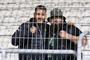 Ντιναμό - ΑΕΚ: Γκολάρα ο Γκιούρτσο και μεγάλο διπλό! (φώτος)