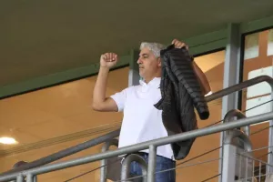 Ντιναμό - ΑΕΚ: Γκολάρα ο Γκιούρτσο και μεγάλο διπλό! (φώτος)