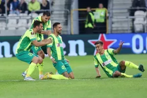 Ντιναμό - ΑΕΚ: Γκολάρα ο Γκιούρτσο και μεγάλο διπλό! (φώτος)