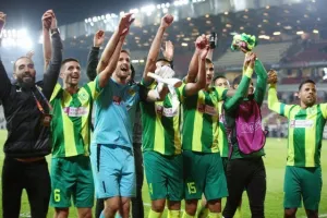 Ντιναμό - ΑΕΚ: Γκολάρα ο Γκιούρτσο και μεγάλο διπλό! (φώτος)