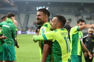 Ντιναμό - ΑΕΚ: Γκολάρα ο Γκιούρτσο και μεγάλο διπλό! (φώτος)