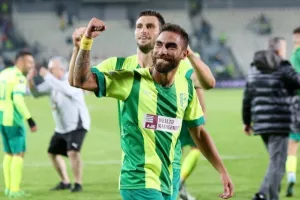 Ντιναμό - ΑΕΚ: Γκολάρα ο Γκιούρτσο και μεγάλο διπλό! (φώτος)