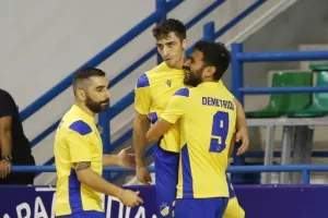 "Πράσινος"... ο πρώτος τίτλος της χρονιάς! (Φώτος)