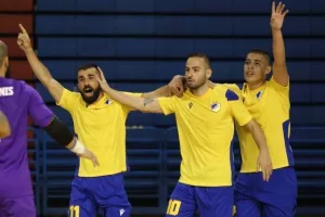 "Πράσινος"... ο πρώτος τίτλος της χρονιάς! (Φώτος)