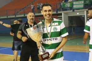 "Πράσινος"... ο πρώτος τίτλος της χρονιάς! (Φώτος)