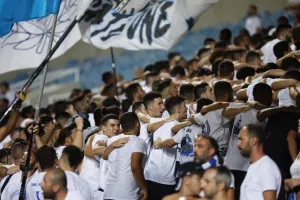 Απόλλων -Ντνίπρο: "Στράβωσε" στην αρχή, το πάλεψε (χωρίς αποτέλεσμα) στην συνέχεια (Φώτος)