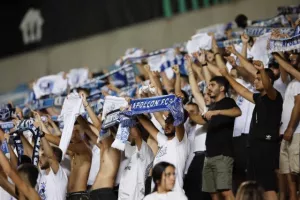 Απόλλων -Ντνίπρο: "Στράβωσε" στην αρχή, το πάλεψε (χωρίς αποτέλεσμα) στην συνέχεια (Φώτος)
