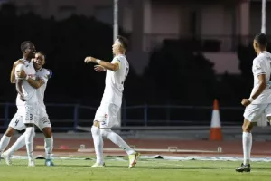 ΑΕΛ - Δόξα: Σπουδαίο παιχνίδι, μεγάλο "διπλό"! (φώτος)