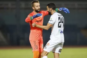 ΑΕΛ - Δόξα: Σπουδαίο παιχνίδι, μεγάλο "διπλό"! (φώτος)