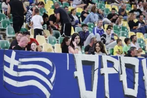 (ΦΩΤΟΡΕΠΟΡΤΑΖ) Ο κόσμος στο "ΑΕΚ Αρένα"