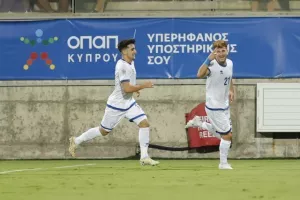 Κύπρος - Ελλάδα: Τρίποντο... με Τζιωνή στο ντεμπούτο του Τιμούρ! (φώτος) 