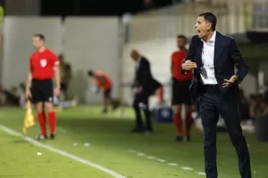 Κύπρος - Ελλάδα: Τρίποντο... με Τζιωνή στο ντεμπούτο του Τιμούρ! (φώτος) 