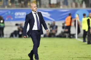 Κύπρος - Ελλάδα: Τρίποντο... με Τζιωνή στο ντεμπούτο του Τιμούρ! (φώτος) 