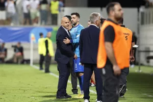 Το "ξέσπασμα" των διεθνών, οι αντιδράσεις του Τιμούρ (φώτος)