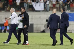 Κύπρος - Ελλάδα: Τρίποντο... με Τζιωνή στο ντεμπούτο του Τιμούρ! (φώτος) 