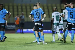 Απόλλων: Ημίχρονο... πρόβλημα, τελικό... "γύρω μου φωτιές"