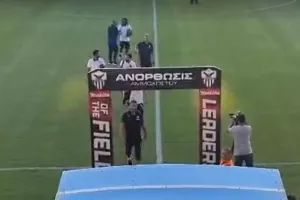 (ΒΙΝΤΕΟ) Στο γήπεδο ο ΑΠΟΕΛ από την Δυτική