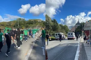 Η πορεία των Ομονοιατών για Reale Arena με συνοδεία αστυνομίας (φώτος/βίντεο Kerkida)