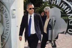 Μπαλτάκος για Μαρινάκη: "Aξιωματικός που φωνάζει, φοβάται τους στρατιώτες"
