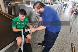 Ισπανοί συλλέκτες πήραν αυτόγραφα των παικτών της Ομόνοιας!