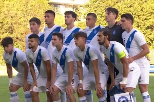 Πρεμιέρα με τρίποντο για την Εθνική Νέων με Σπυράκο και Κούτσια