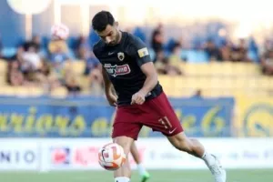 Μπαίνει στο χειρουργείο ο Τζαβέλλας