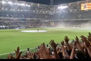(Βίντεο/Kerkida) Τίγκαρε η Αγιά Σοφιά! 