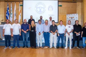 Στη διάσκεψη Τύπου της Κυπριακής Ομοσπονδίας Αυτοκινήτου η Κάλλη Χατζηιωσήφ