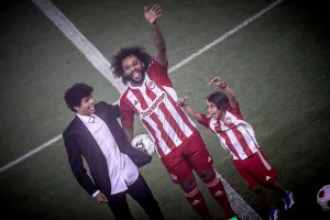 Οι 12 πιο ξεχωριστές φωτογραφίες από την εντυπωσιακή παρουσίαση του Μαρσέλο