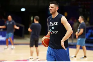 Παπανικολάου: «Υποσχεθήκαμε να δώσουμε ό,τι έχουμε, το χρωστάμε στη χώρα»