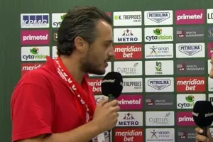 Σοβαρές καταγγελίες: "Ναζιστικοί χαιρετισμοί, μας έλεγαν να πάμε πίσω στους συνοικισμούς, έχουμε κόσμο στο νοσοκομείο" 