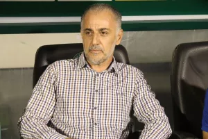 Αποχωρεί ο Ταουσιάνης, προ των πυλών ο Βέλιτς