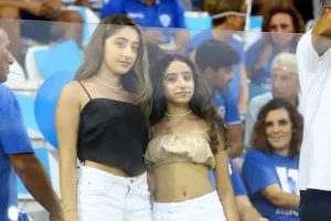 (Φωτορεπορτάζ) Ο κόσμος στο Ανόρθωση-ΑΠΟΕΛ