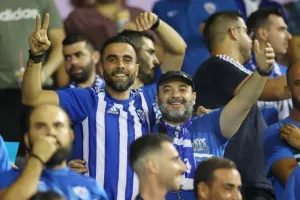 (Φωτορεπορτάζ) Ο κόσμος στο Ανόρθωση-ΑΠΟΕΛ