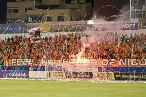(Φωτορεπορτάζ) Ο κόσμος στο Ανόρθωση-ΑΠΟΕΛ