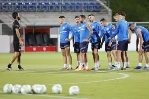 Η προπόνηση του Απόλλωνα στο Rheinpark Stadion (φώτος)