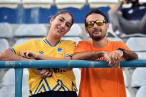 (Φωτορεπορτάζ) Ο κόσμος στο Ανόρθωση-ΑΠΟΕΛ