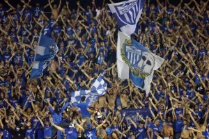 (Φωτορεπορτάζ) Ο κόσμος στο Ανόρθωση-ΑΠΟΕΛ